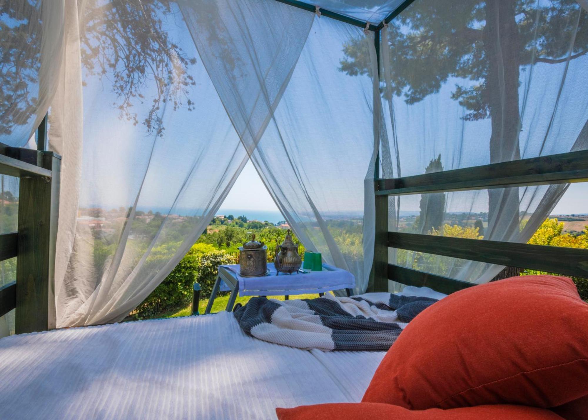 Tra Gli Alberi E Il Mare Bed & Breakfast Sirolo Exterior photo