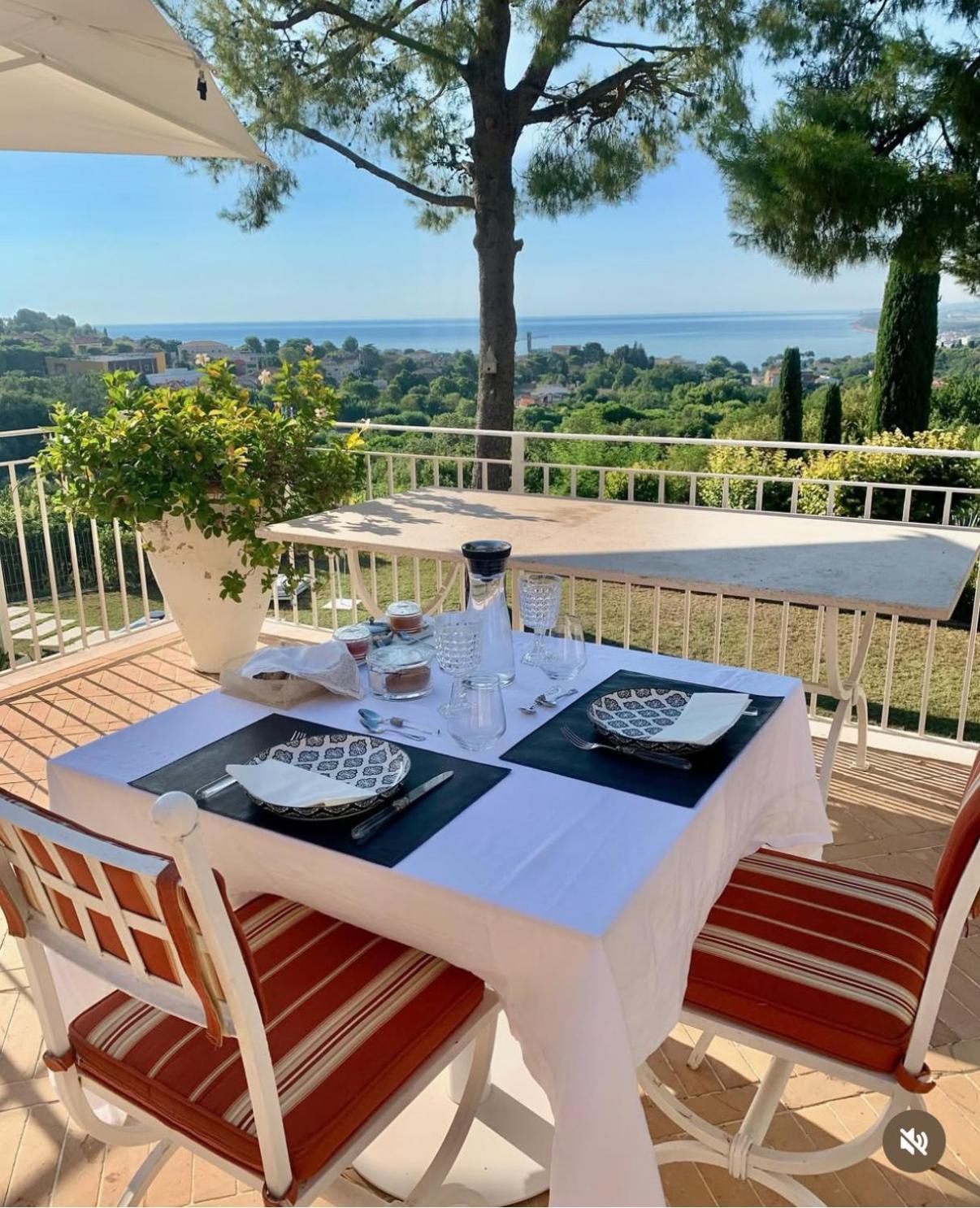 Tra Gli Alberi E Il Mare Bed & Breakfast Sirolo Exterior photo