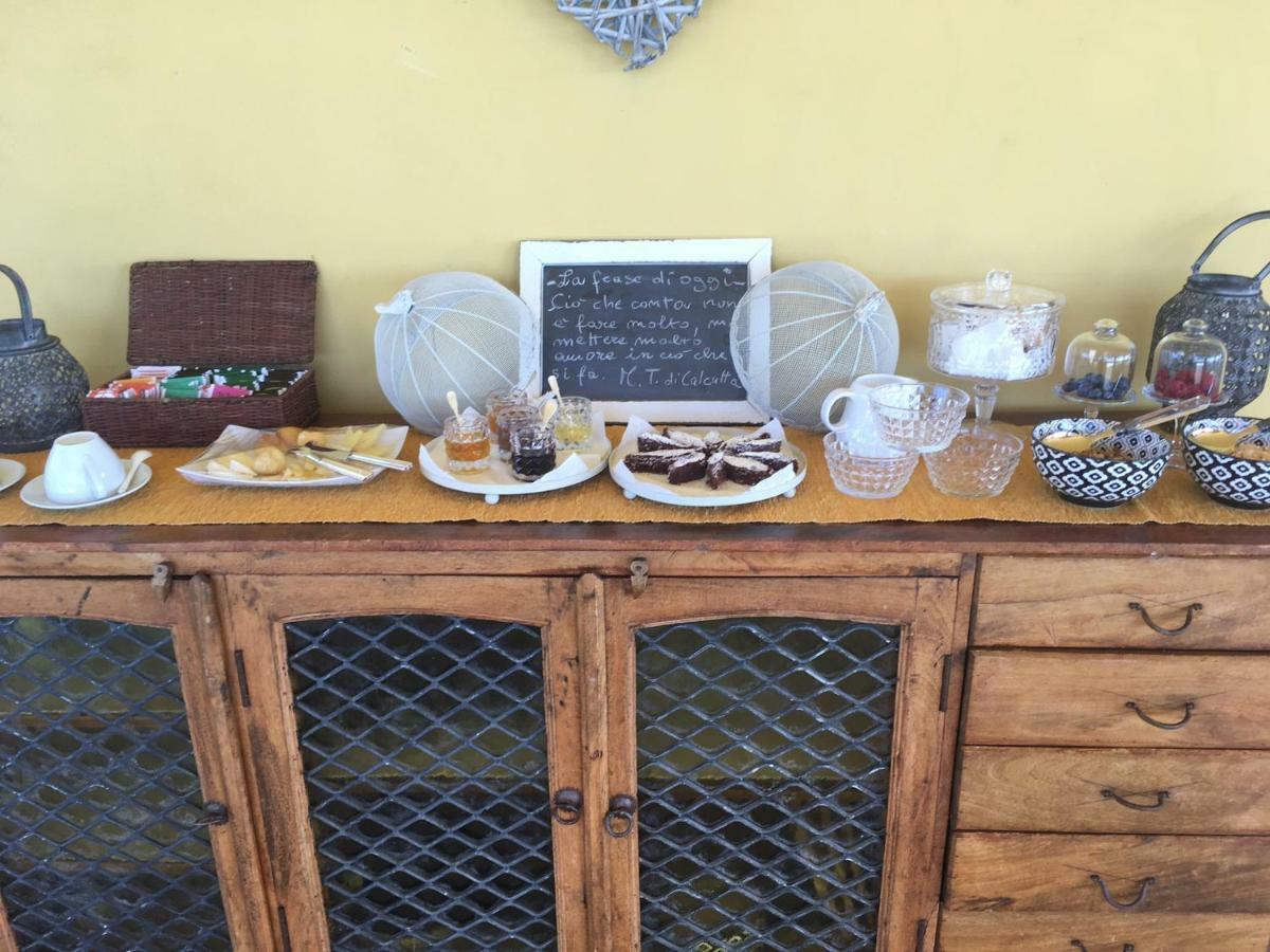 Tra Gli Alberi E Il Mare Bed & Breakfast Sirolo Exterior photo